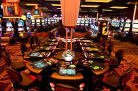 Happy Philippine player celebrating big win on slot online at phlwin login